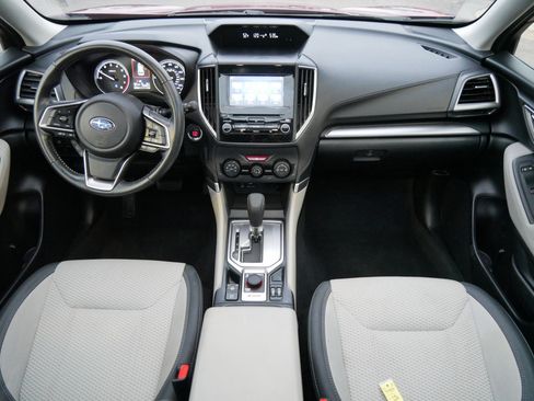 Certified 2023 Subaru Forester Premium image 10