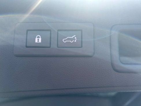 Used 2023 Subaru Forester Limited AWD/4WD image 11