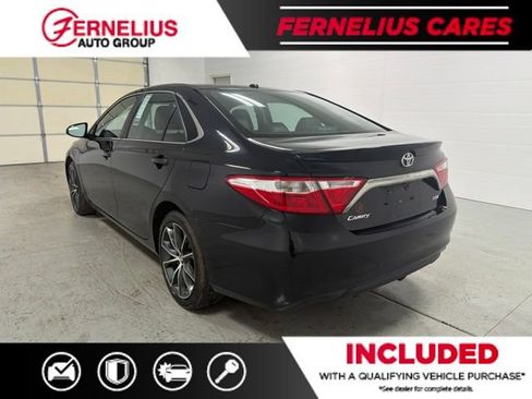 Used 2017 Toyota Camry XSE w/ Moonroof Package FWD image 6