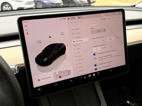 Used 2023 Tesla Model Y Long Range AWD/4WD image 36