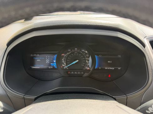 Used 2022 Ford Edge SEL w/ Convenience Package image 4