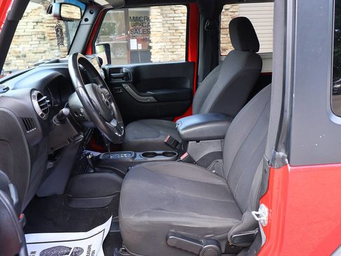 Used 2015 Jeep Wrangler Sport w/ Quick Order Package 24S AWD/4WD image 18