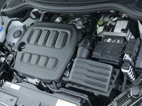 New 2026 Volkswagen Tiguan SEL R-Line image 9