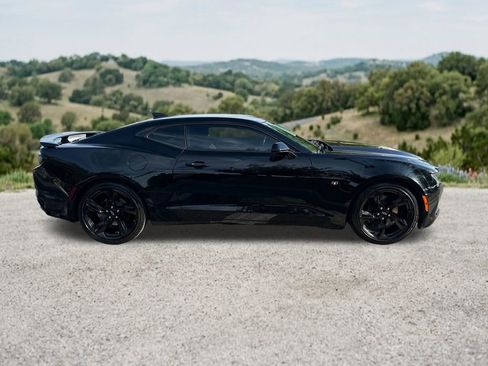 Used 2023 Chevrolet Camaro LT RWD image 13