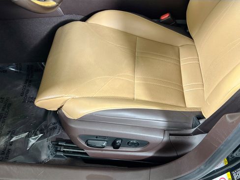 Used 2019 Lexus ES 300h image 19