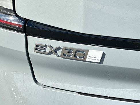 New 2025 Volvo EX30 Ultra w/ Protection Package Premier image 29