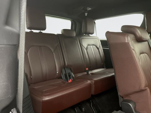 Used 2022 Ford Expedition Max Limited image 22