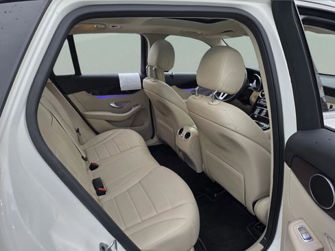 Used 2022 Mercedes-Benz GLC 300 GLC 300 image 26