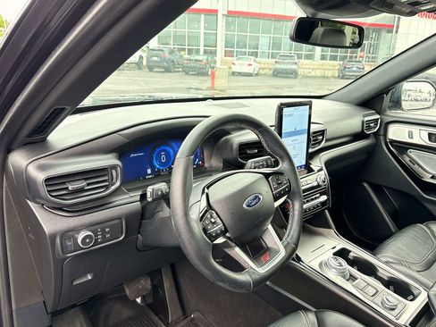 Used 2021 Ford Explorer ST w/ Equipment Group 401A AWD/4WD image 10