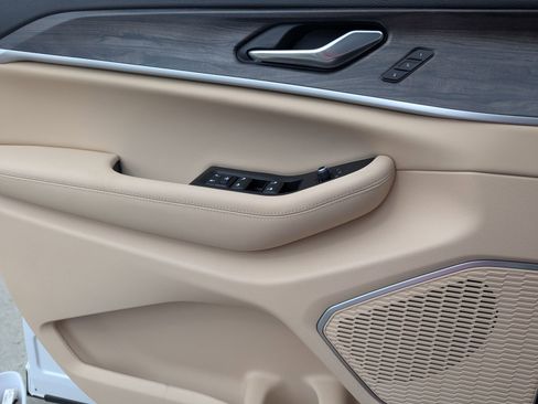 New 2026 Jeep Grand Cherokee L Limited image 15