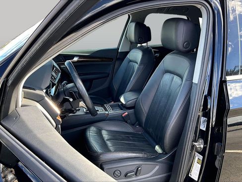 Used 2018 Audi Q5 2.0T Premium AWD/4WD image 24