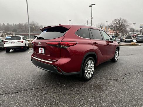 Used 2020 Toyota Highlander Limited image 4