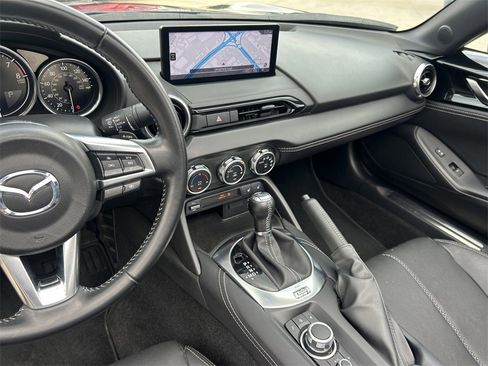 Used 2024 MAZDA MX-5 Miata RF Grand Touring image 14