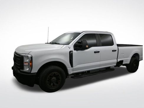 Used 2024 Ford F250 XL w/ XL Driver Assist Package RWD image 5