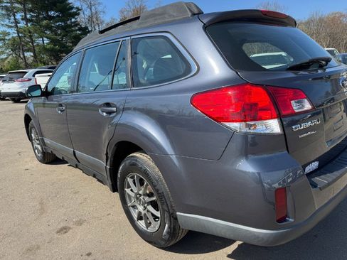 Used 2014 Subaru Outback 2.5i AWD/4WD image 10