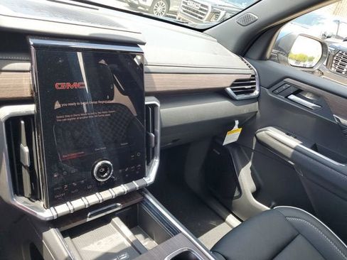 New 2026 GMC Acadia Denali w/ Super Cruise Package FWD image 26