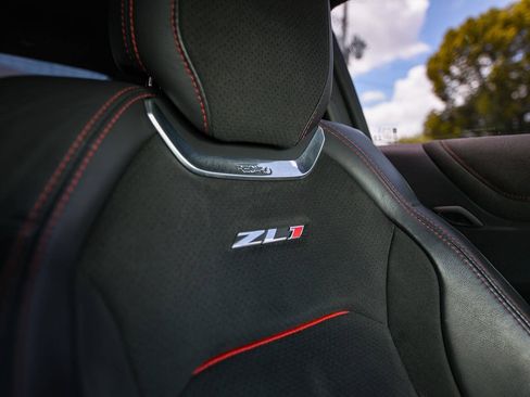 Used 2019 Chevrolet Camaro ZL1 RWD image 23