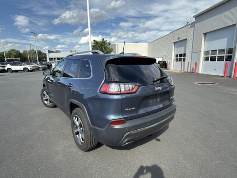 Used 2019 Jeep Cherokee Limited AWD/4WD image 10