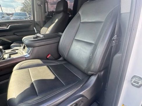 Used 2023 GMC Sierra 1500 SLT AWD/4WD image 6