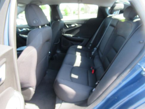 Used 2025 Chevrolet Malibu LT FWD image 30
