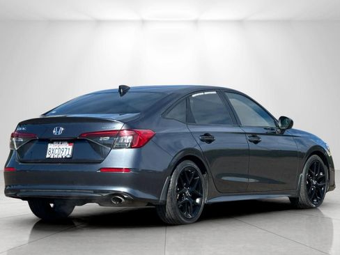 Used 2022 Honda Civic Sport image 3