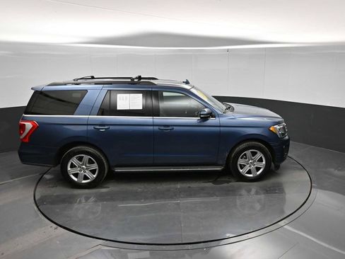 Used 2020 Ford Expedition XLT w/ Equipment Group 202A AWD/4WD image 32