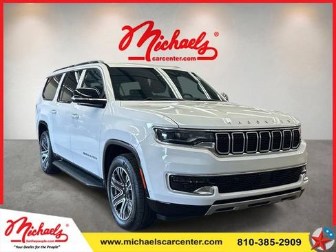 Used 2024 Jeep Wagoneer L Series II w/ Flexible Seating Group AWD/4WD image 1