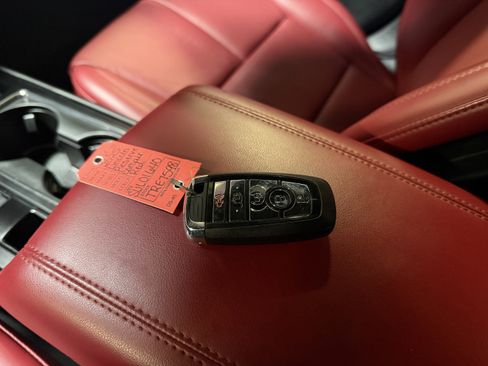 Used 2025 Lincoln Corsair Reserve w/ Equipment Group 202A image 19