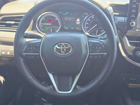 Certified 2021 Toyota Camry XLE FWD image 19