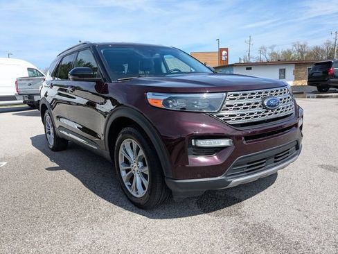 Used 2022 Ford Explorer Limited w/ Equipment Group 301A image 8