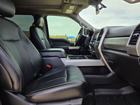 Used 2020 Ford F250 Lariat w/ Lariat Ultimate Package AWD/4WD image 28