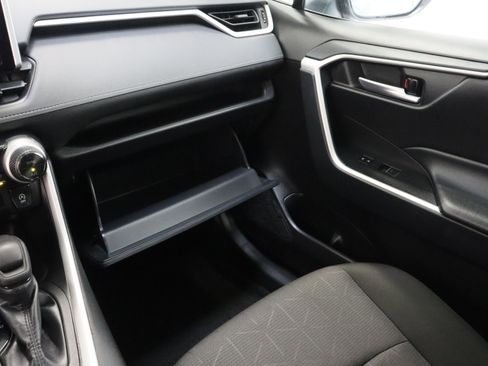 Certified 2025 Toyota RAV4 XLE FWD image 23