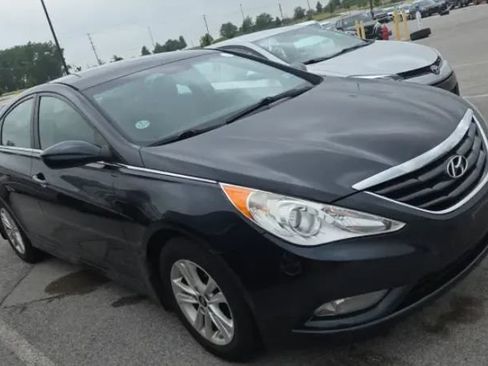 Used 2013 Hyundai Sonata GLS w/ Popular Equipment Pkg FWD image 2