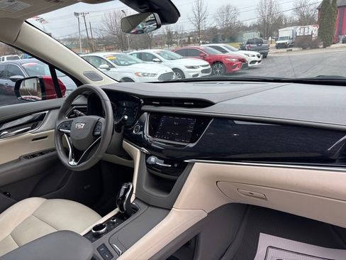 Used 2024 Cadillac XT6 Premium Luxury w/ LPO, Floor Liner Package image 15
