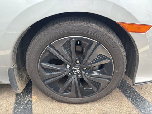 Used 2018 Honda Civic EX image 11