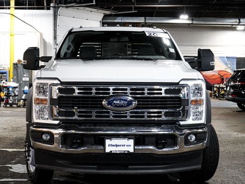 Used 2025 Ford F550 4x4 Crew Cab w/ XLT Value Package image 2