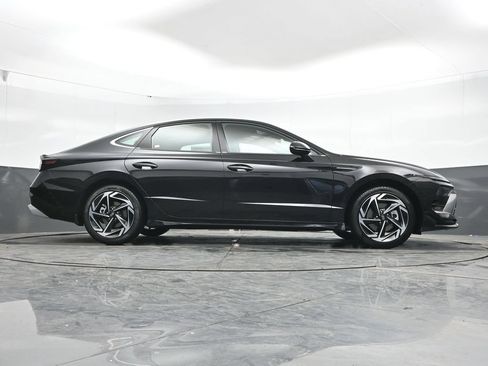 New 2026 Hyundai Sonata SEL FWD image 23