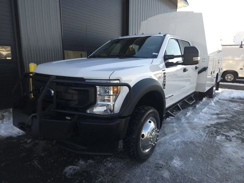 Used 2022 Ford F550 4x4 Crew Cab Super Duty w/ Power Equipment Group image 2