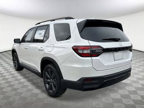 New 2026 Honda Pilot Sport image 4
