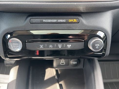 New 2025 Ford Escape Active w/ Active Premium Tech Pack image 19