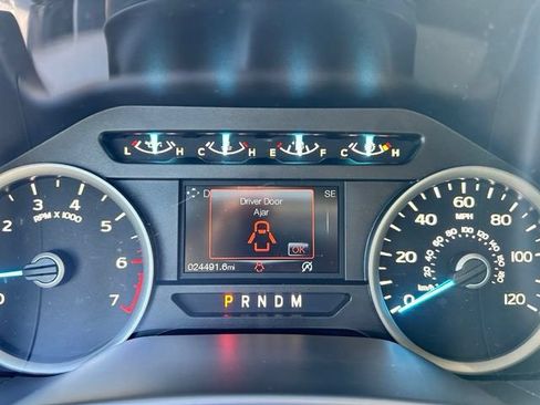 Used 2018 Ford F150 XLT w/ Equipment Group 301A Mid AWD/4WD image 17