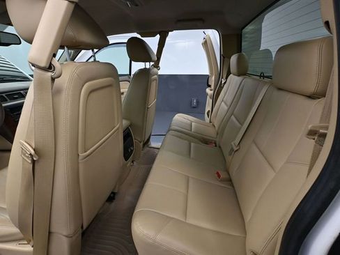 Used 2013 Chevrolet Silverado 2500 LTZ w/ LTZ Plus Package image 37