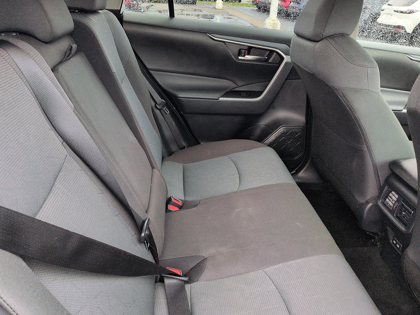 Used 2025 Toyota RAV4 XLE AWD/4WD image 8