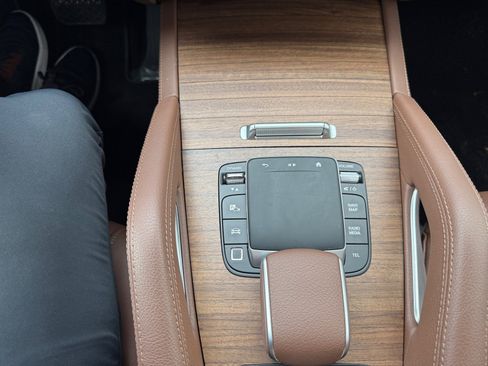 Used 2026 Mercedes-Benz GLE 350 4MATIC image 13