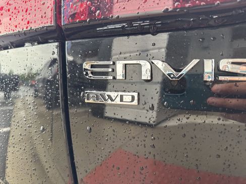 Used 2025 Buick Envision Preferred AWD/4WD image 10