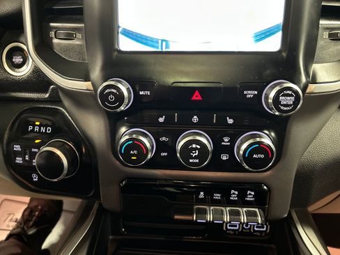 Used 2022 RAM 1500 Big Horn AWD/4WD image 19