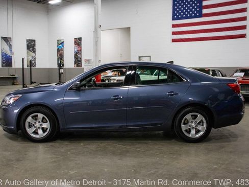 Used 2013 Chevrolet Malibu LS image 3