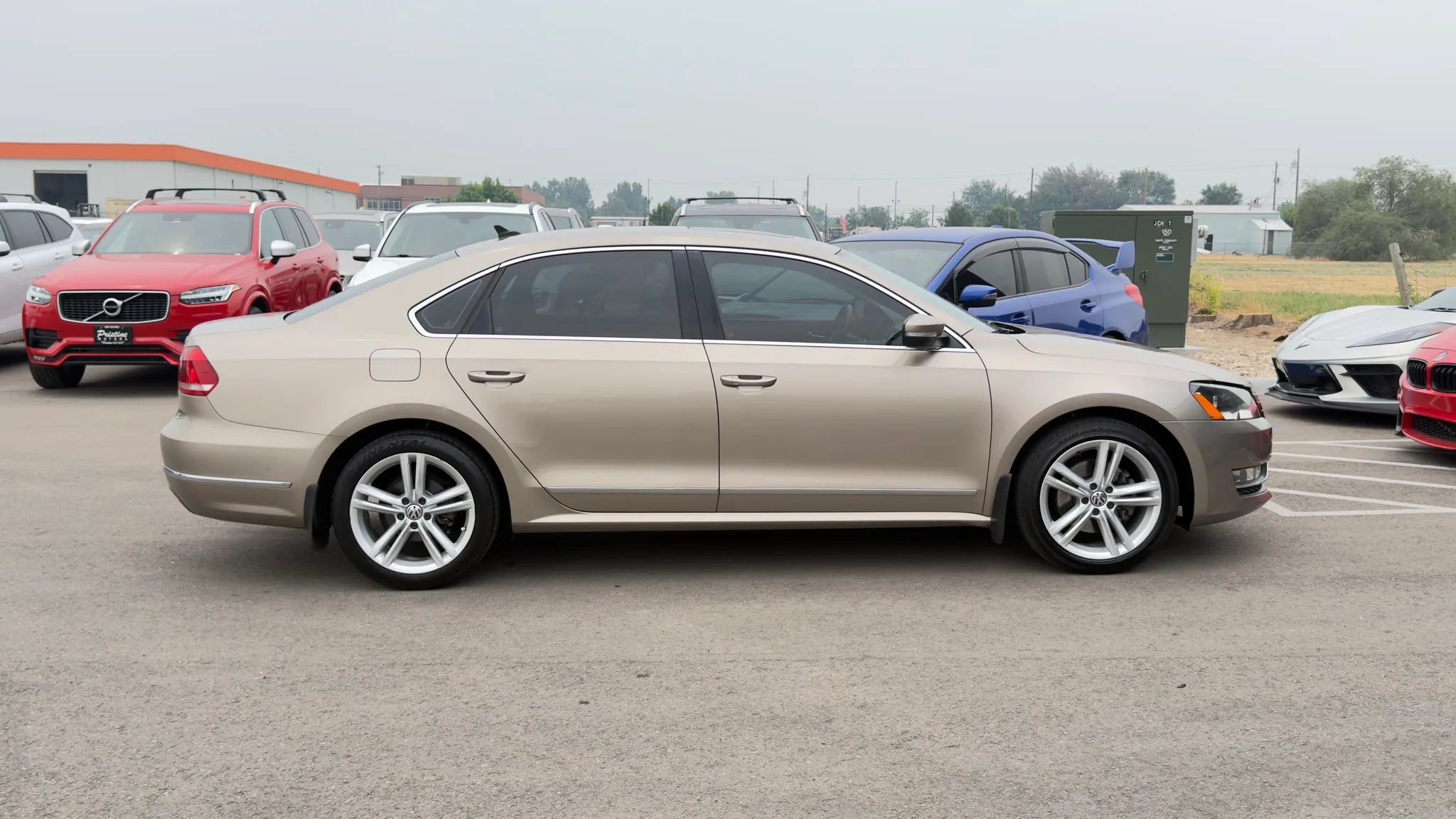 Used 2015 Volkswagen Passat TDI SEL Premium FWD image 7