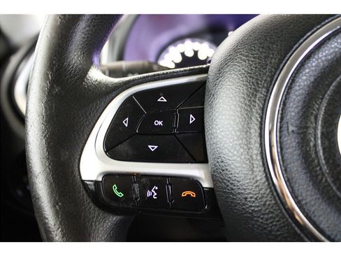 Used 2020 Jeep Renegade Sport image 25