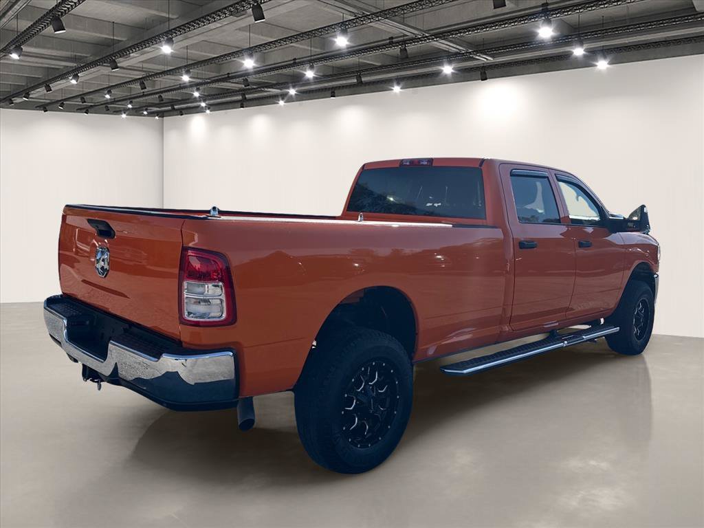 Used 2024 RAM 2500 Tradesman w/ Chrome Appearance Group AWD/4WD image 7